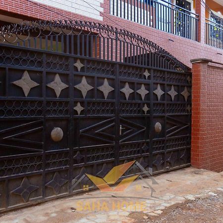 Le Luxe A Yaounde Chez Saha Home エクステリア 写真