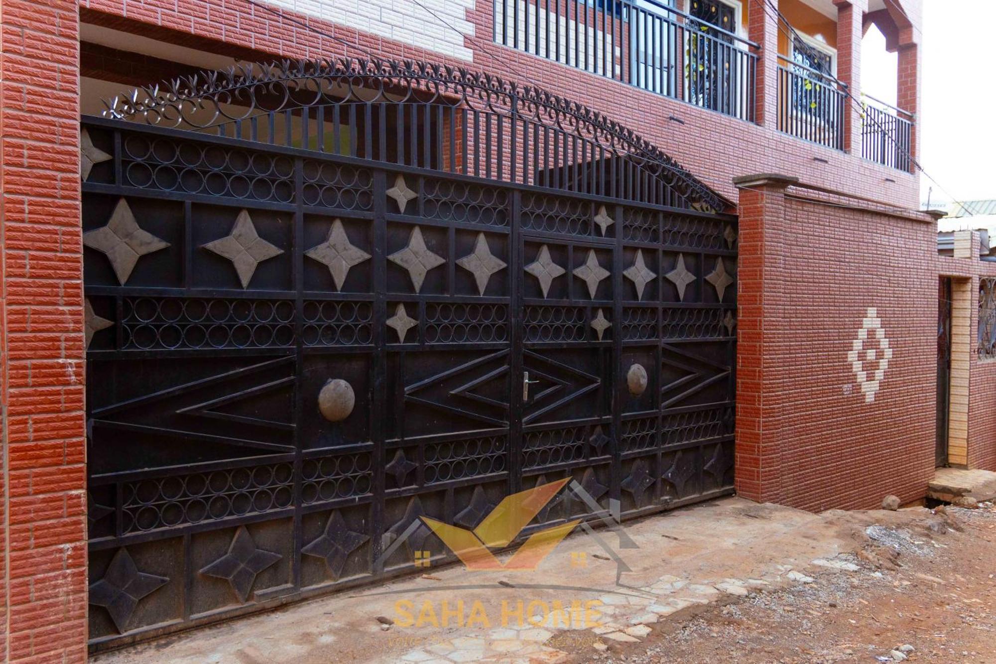 Le Luxe A Yaounde Chez Saha Home エクステリア 写真