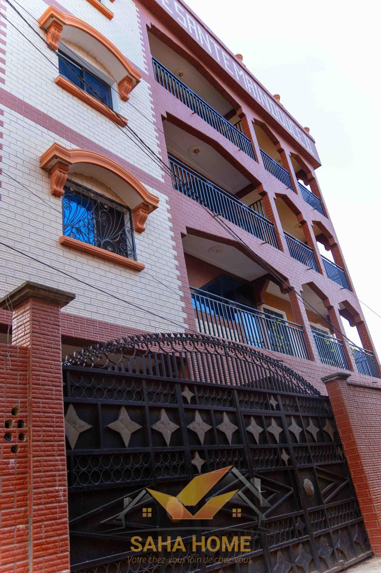 Le Luxe A Yaounde Chez Saha Home エクステリア 写真