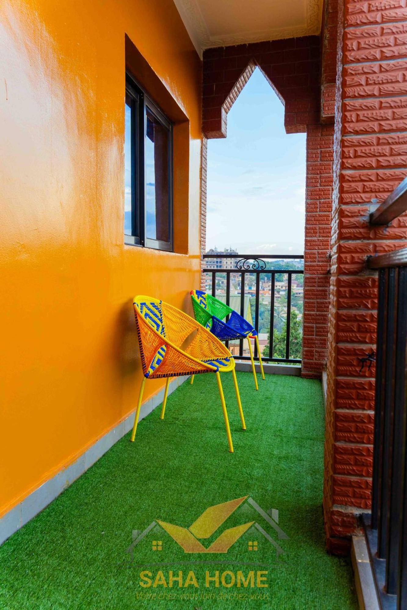 Le Luxe A Yaounde Chez Saha Home エクステリア 写真